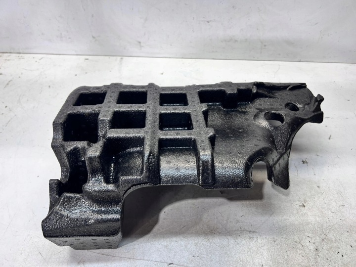 фото №6, Вкладка пінополістирол pod ноги праве audi q4 e-tron 10c864417b