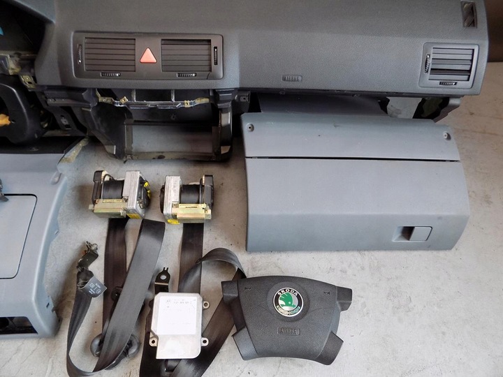 фото №5, Skoda fabia 1.4 mpi панель подушки ремені