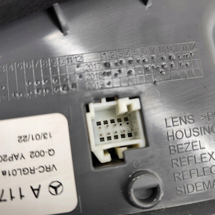 фото №7, Mercedes-benz cla c117 x117 w117 2016 левая сторона лампа задняя