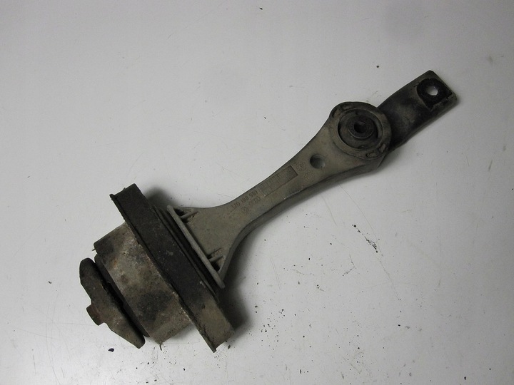 фото №1, Лапи двигуна подушка vw golf iv 1.4 01r