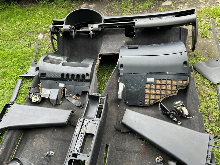 фото №8, Салон средство чёрный audi a6 c5 универсал