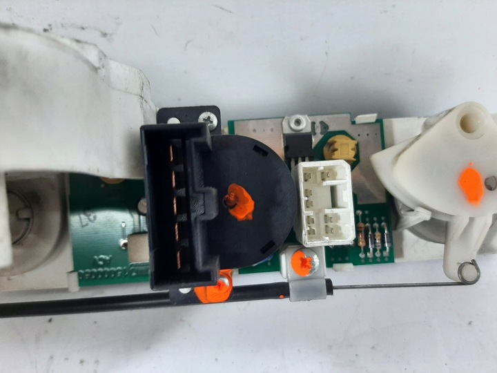 фото №10, Iveco eurocargo евро 5 5.9l 08r панель управление воздуховод 036757r