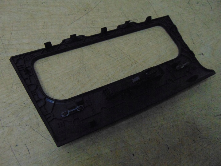 фото №9, Рамка панель консолі vw golf vi 5k0858069p