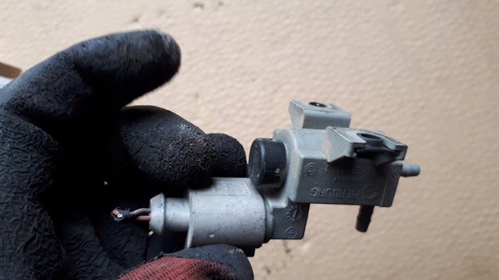 фото №5, S4 b8 a4 клапан турбины 3.0 tfsi 079906283b s5 a5