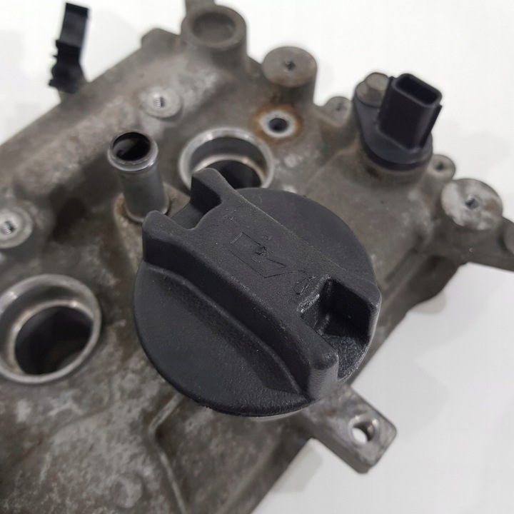 фото №8, Крышка клапанов dacia 1.6 sce h4m 132656341r