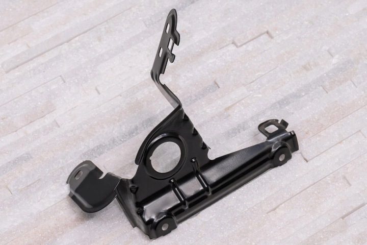 фото №8, Bmw x4 f26 2014-2018 кронштейн   передньої крила праве 41357267328