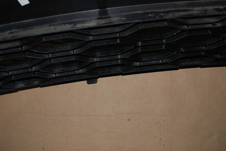 фото №10, Решітка бампера перед dacia sandero ii рестайлінг stepway 2017- 622541081r