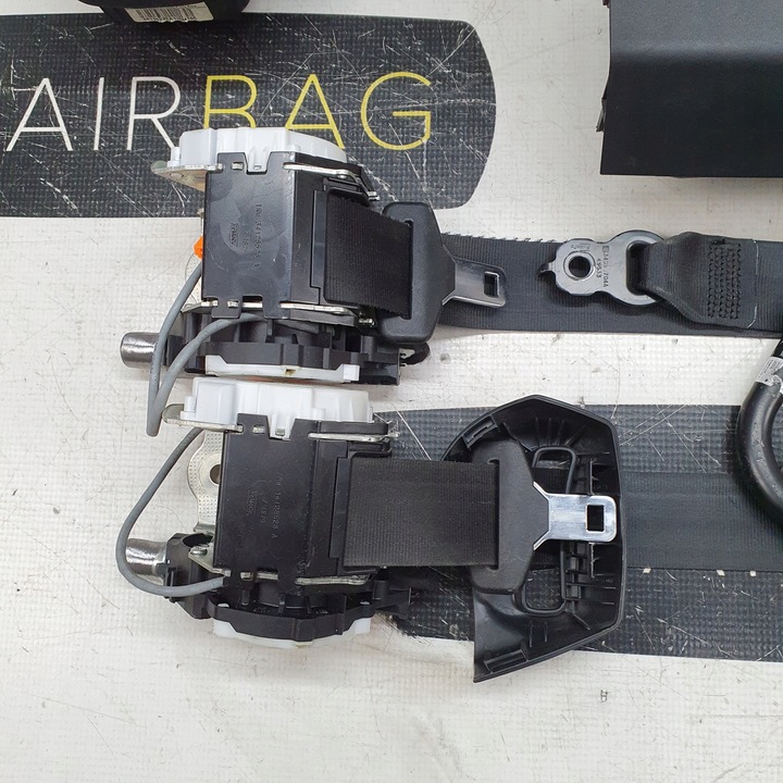 фото №9, B-max панель консоль подушки ремни подушка безопасности