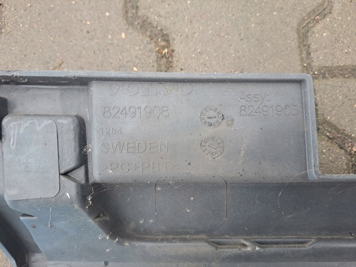 фото №13, Решітка решітка радіатора капот нижня volvo fh 4 євро 6