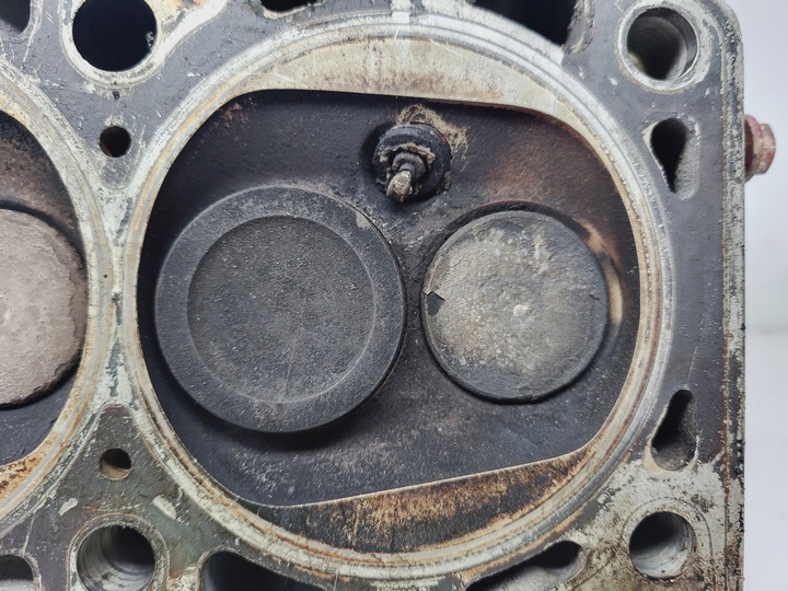 фото №9, Vw passat b5 1.6b головка 06b103373a