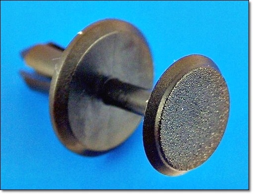 фото №3, 10szt alfa romeo -різні штифт fi5 tapic, обшивка стелі,