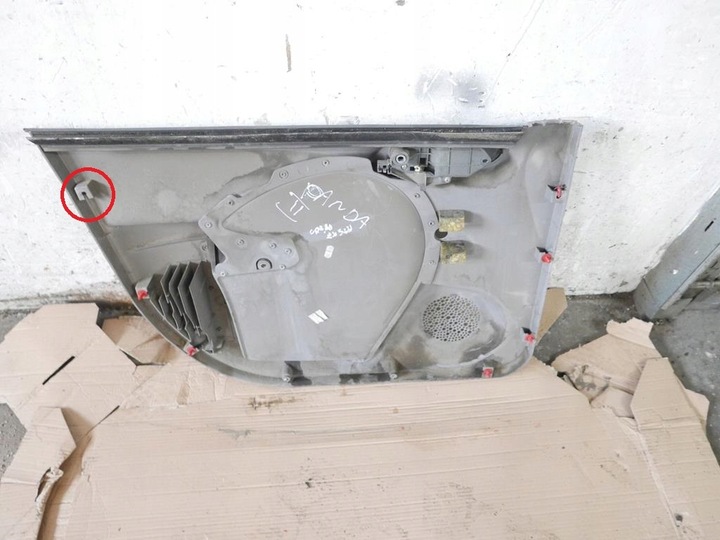 фото №6, Боковина оббивка права перед fiat panda ii 03-06