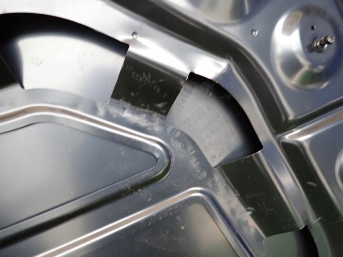 фото №14, Audi q8 e-tron капот