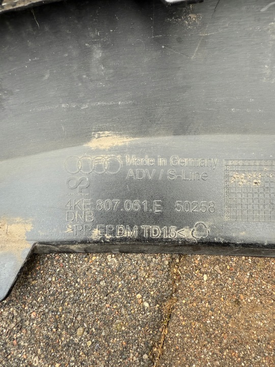 фото №13, Audi e-tron рестайлінг s-line бампер перед