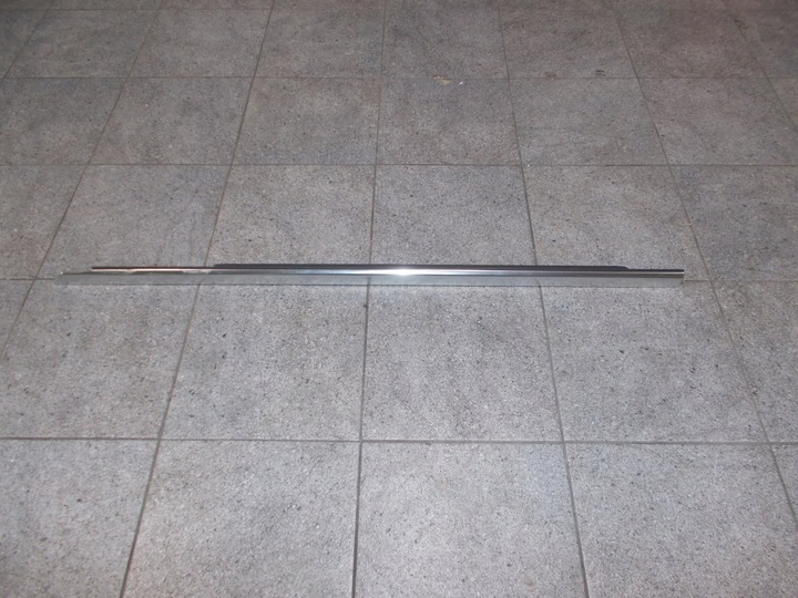 фото №1, Планка накладка дверь правая mercedes a 176 w176