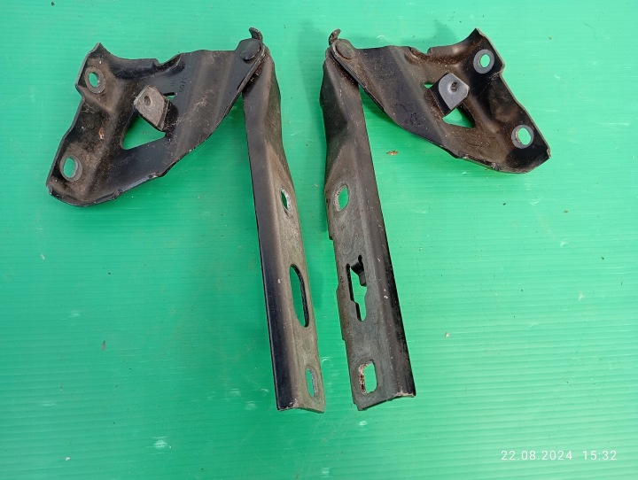 фото №9, Петлі капота rh + lh audi a5 8t 8t0823301 8t0823302