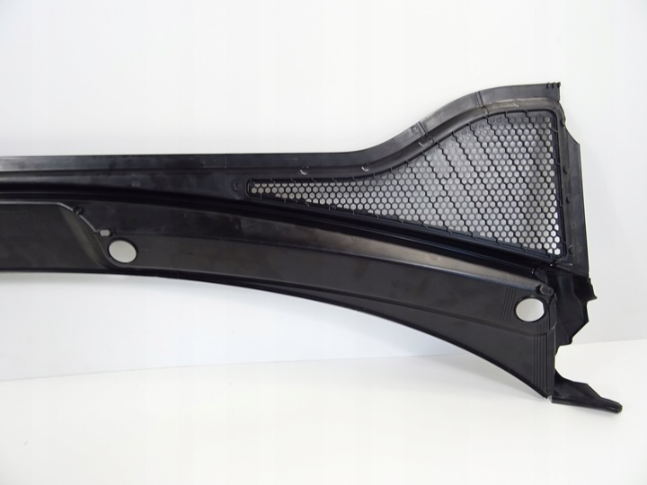 фото №14, Audi q3 83a панель под лобовым стеклом пластиковый 83b819403a