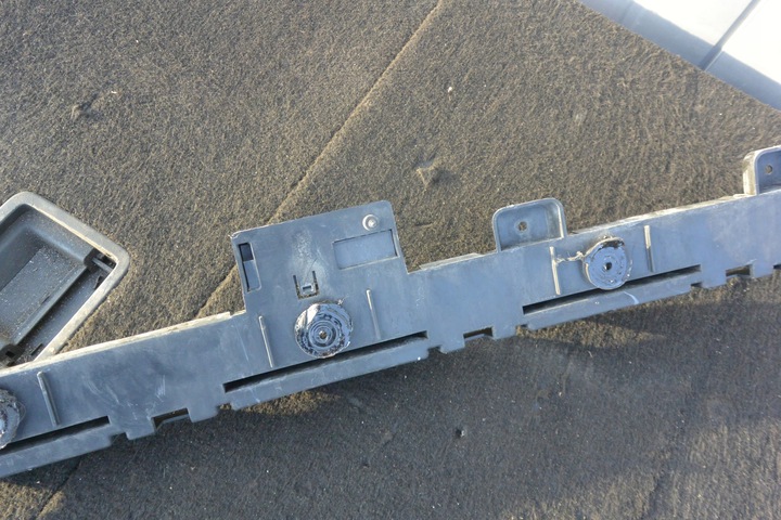 фото №9, Ползун бампера зад maserati quattroporte vi комплект левый правые средний