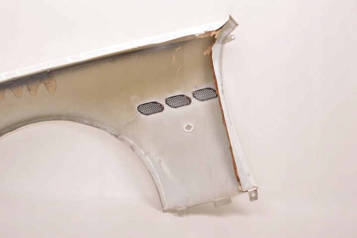 фото №8, Maserati quattroporte v переднє правий крило