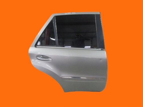 фото №9, Mercedes ml w164 2006 дверь зад