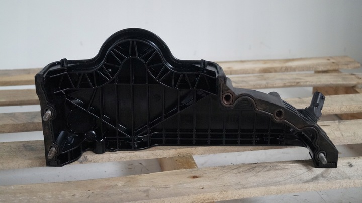 фото №1, Корпус распределительный вал renault range t 22081163