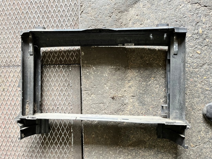 фото №1, Bmw e60 e61 корпус защита радиатор