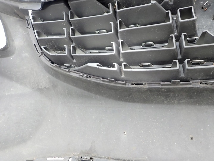 фото №15, Volvo xc60 i 1 рестайлинг 13-17 бампер перед распылитель