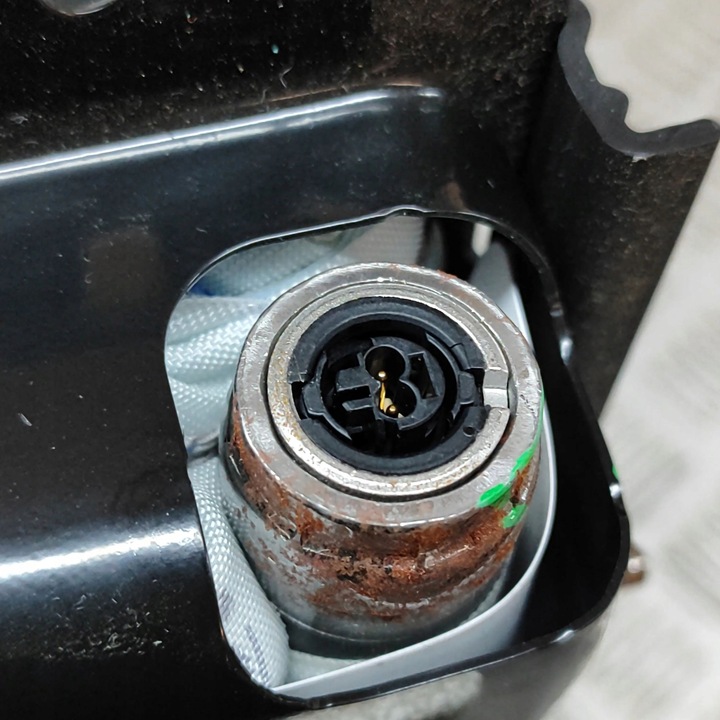 фото №5, Ford mustang mach-e 2022 повітряна подушка подушка безпеки chroniąca коліна