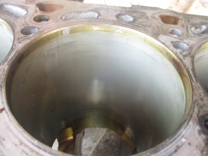 фото №13, Блок  двигуна номінал audi a8 d3 bfm 4.2 v8