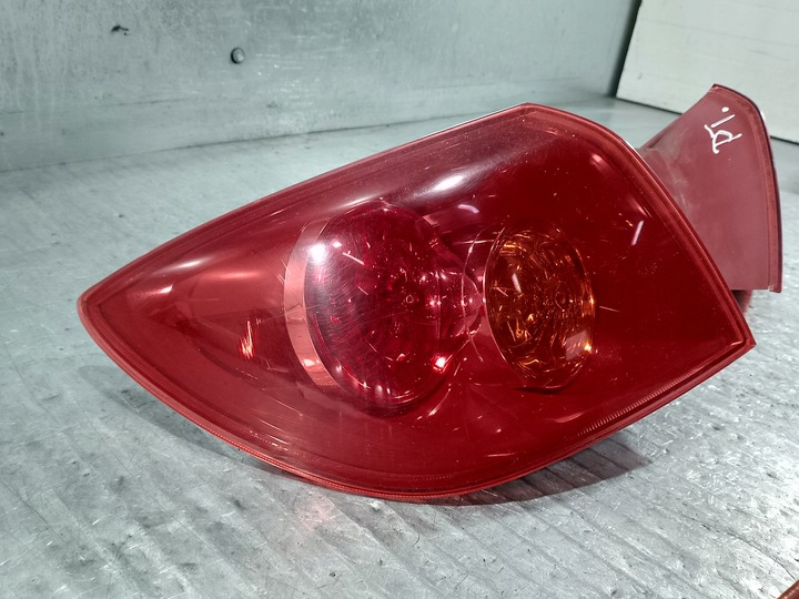 фото №10, Лампы зад комплект mazda 3 p2912 p2913r p2913l хэтчбек
