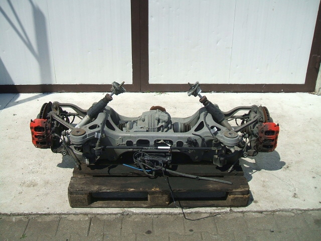 фото №1, Porsche panamera 970 подвешивание зад поворотный кулак рычаг тележка балка задняя