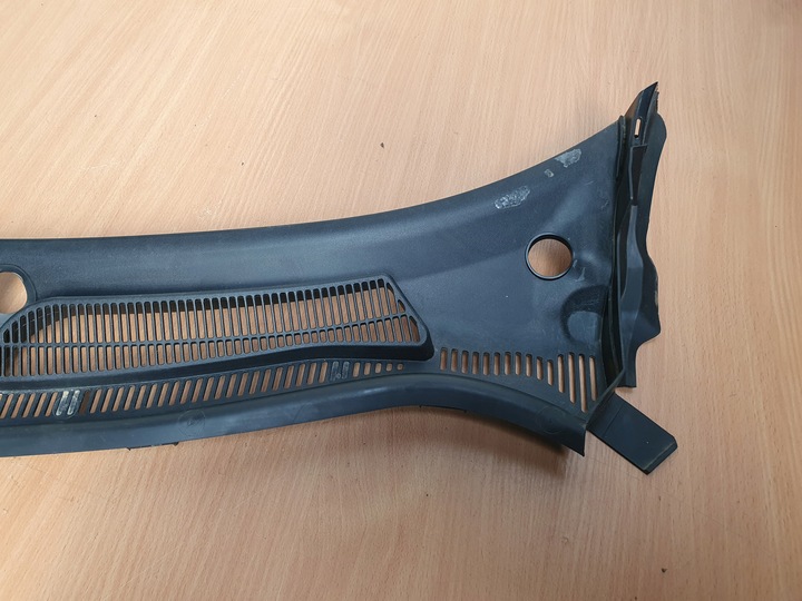 фото №9, Панель під лобовим склом верхній нижня ford fiesta mk7 рестайлінг