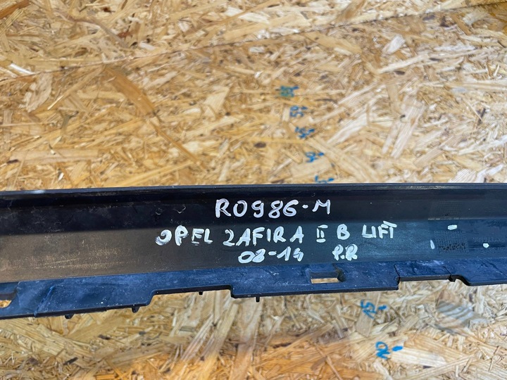 фото №11, Opel zafira b ii 2 рестайлінг 08-14 планка накладка бампера права перед передня