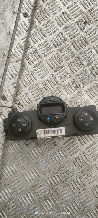 фото №1, Панель воздуховод климат автоматический renault оригинальный номер 8200312940 megane ii 2