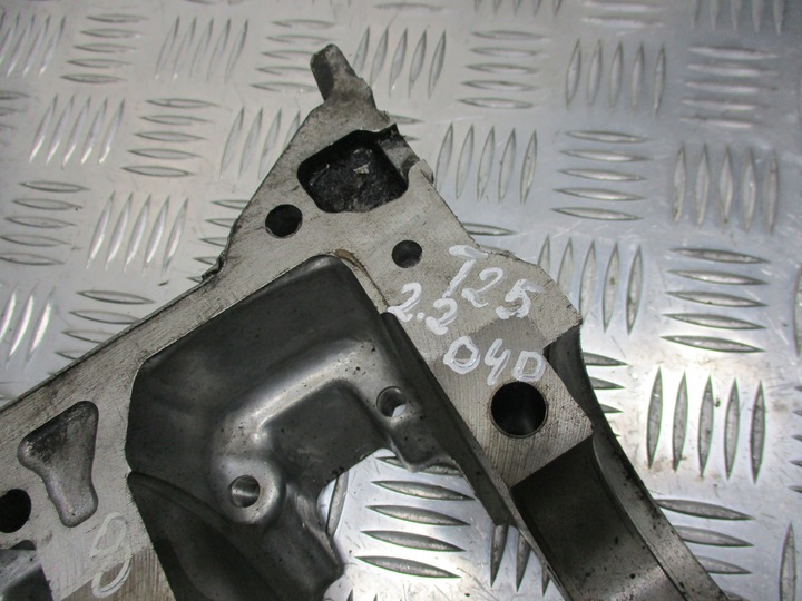 фото №3, Основание вала коленчатого toyota avensis t25 2.2 d4d