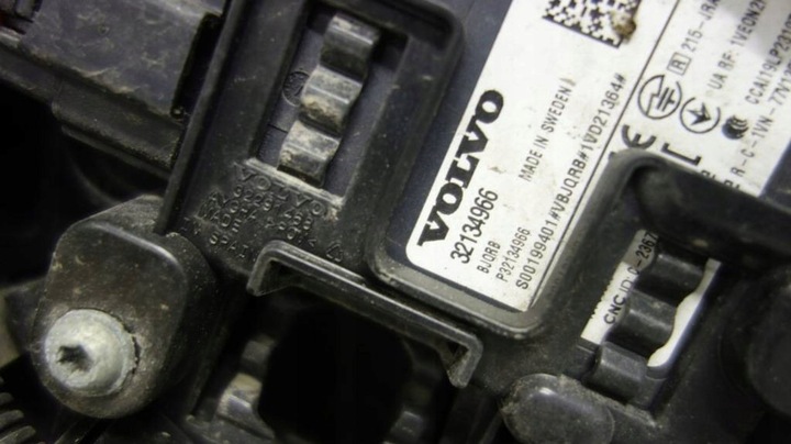 фото №6, Volvo xc40 рестайлинг бампер переднее комплектный 734