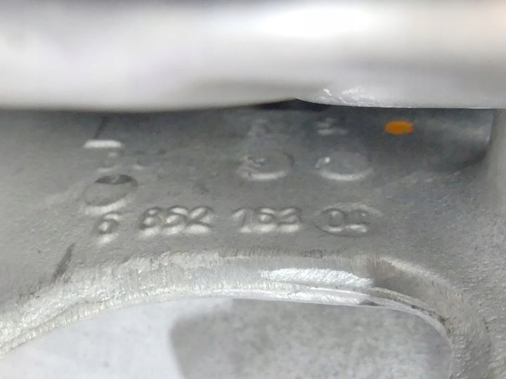 фото №8, Bmw i3 i01 lci поворотный кулак ступица рычаги зад левый 6852161 6852163