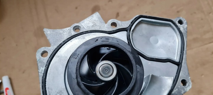 фото №5, A4 b9 8w рестайлінг водяна помпа  2.0 tfsi 06l121012m a5 8w a6 q5 vw audi