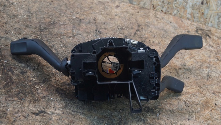 фото №8, Перемикач комбінований стрічка vw passat b7 5k0953569as 3c9953501bn