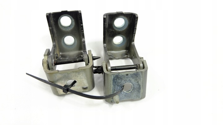 фото №1, Citroen c3 iii петли дверь левый зад evlc комплект