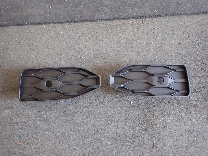 фото №1, Решётка бампера правая vw t-roc 2017- 2ga853212c