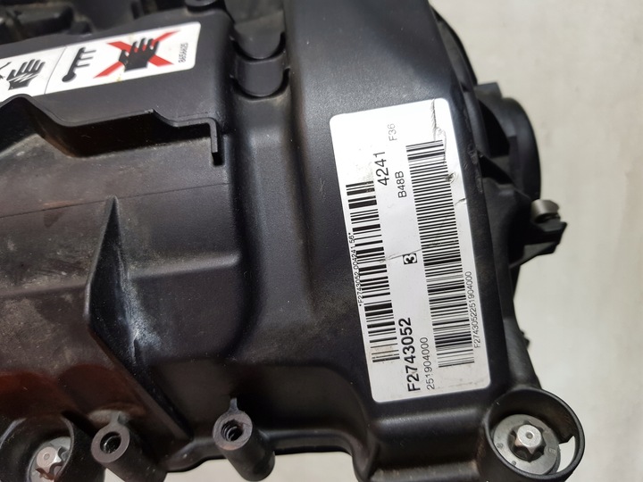 фото №12, Крышка клапанов 70557891 bmw f33 f36 g20 g21 2.0b b48b20b