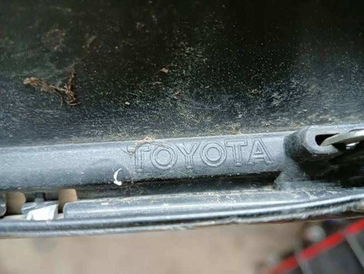 фото №14, M18 toyota corolla e21 lisstwa бампера перед 52401-yy010