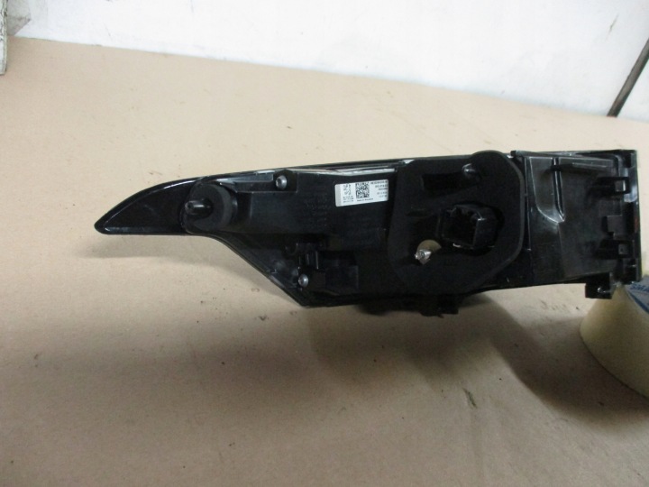 фото №9, Фара правое зад заднее peugeot 308 iii 21r led 9835299280