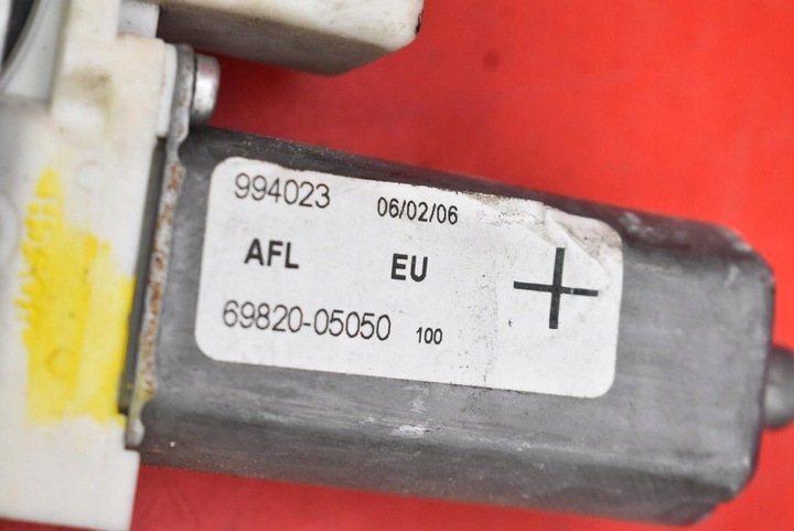 фото №11, Підйомник вікна лівий перед eu 69820-05050 toyota avensis t25 02-06