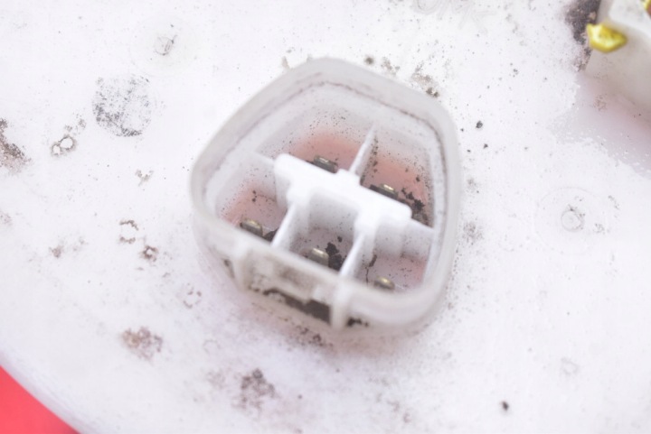 фото №8, Помпа насос топлива 77020-47040 toyota prius 2 ii xw20 1.5 vvti 78 km