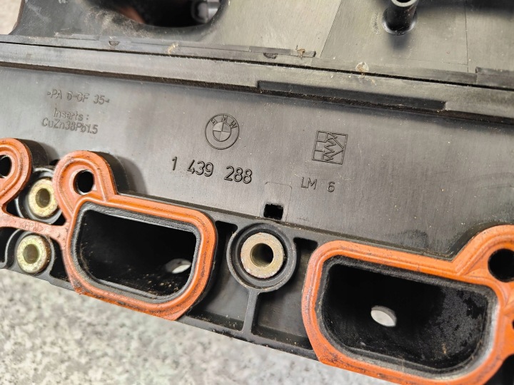 фото №9, Bmw e39 e46 e53 z3 z4 e38 колектор впускний  впускний m54b30 m54 3.0i 1439288