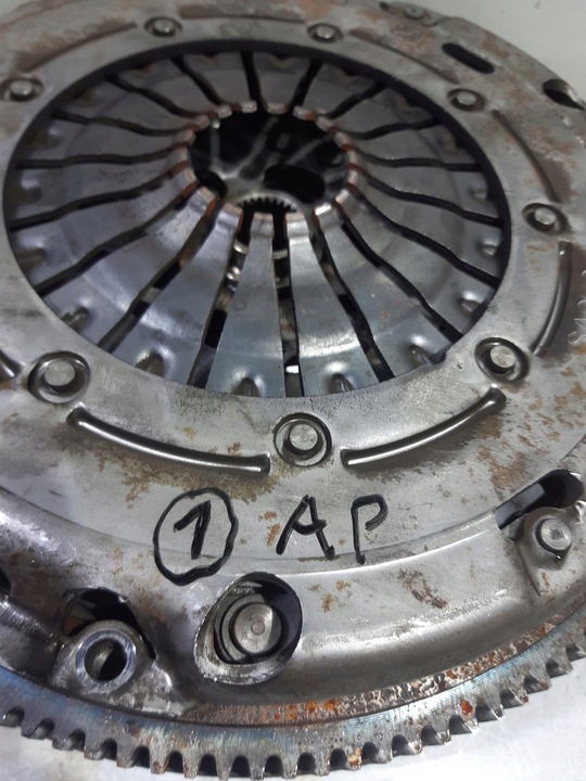 фото №11, Сцепление двухмассовый маховик 04c141025r vw audi 1.0tsi sachs