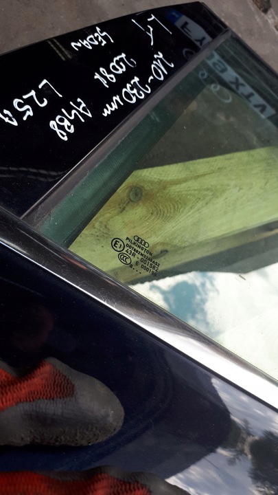 фото №10, A4 b8 s4 дверь левая левый зад задние sedan lz5a