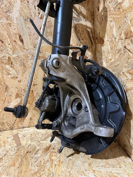 фото №11, Подвешивание поворотный кулак правая амортизатор q3 83a 5q0407258c 5qf413031bf 22r